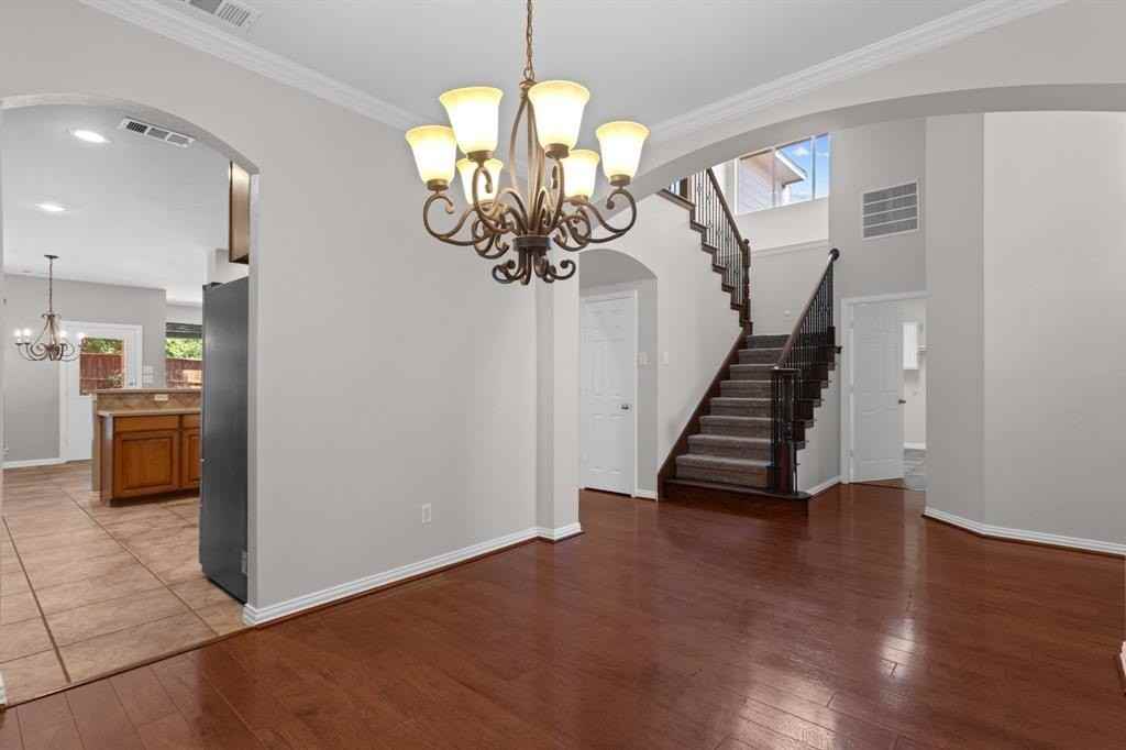 1441 Golf Club Dr - Photo 5 of 27