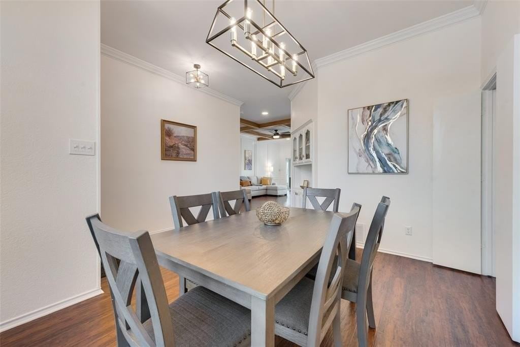 4027 Red Maple Dr - Photo 7 of 35