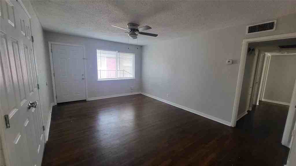 4716 Old Benbrook Rd - Photo 5 of 14