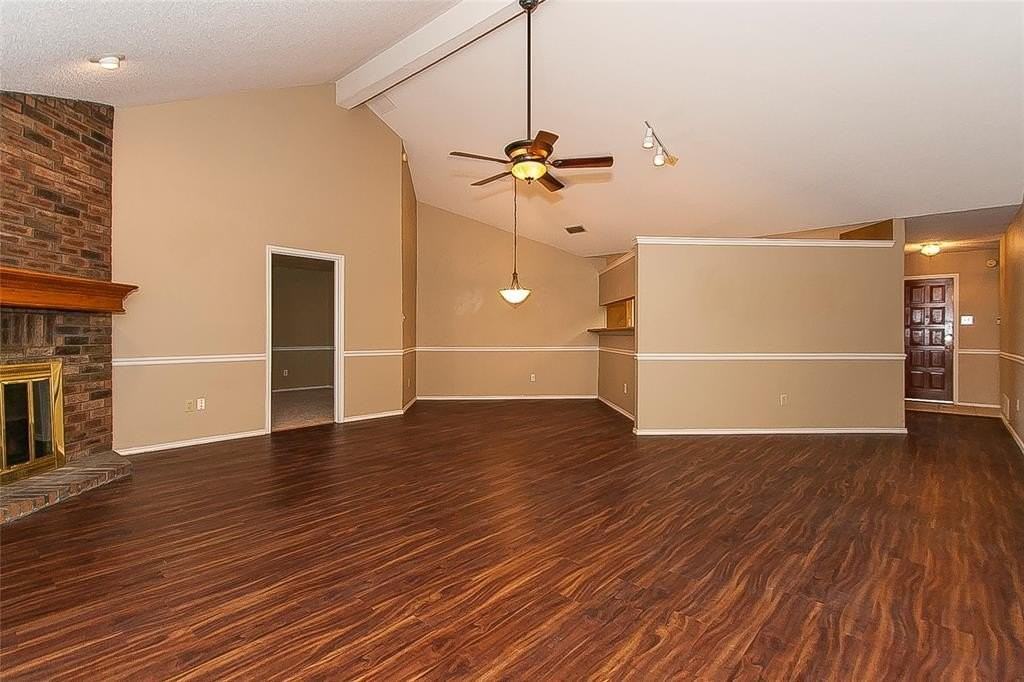 1004 Ledgemont Dr - Photo 6 of 29