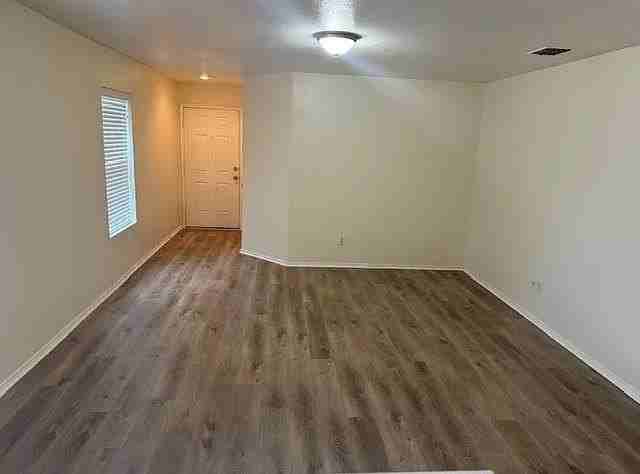 8911 Valley River Dr - Photo 6 of 22