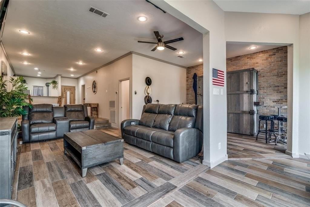 452 Yacht Club Dr #A - Photo 2 of 25