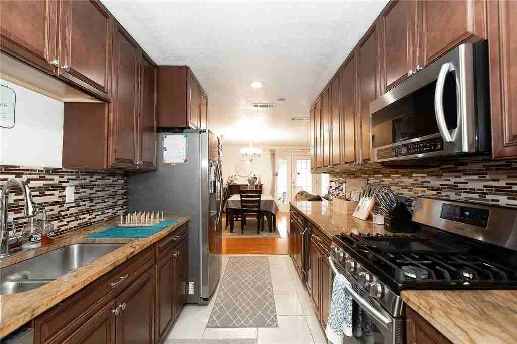 11850 High Valley Dr - Photo 4 of 29