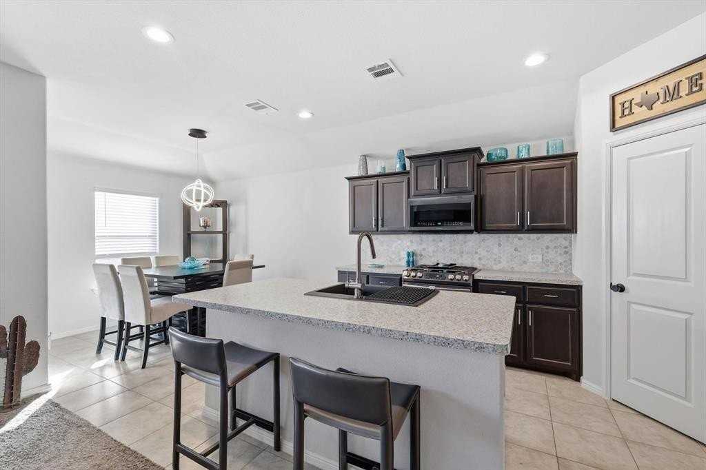 10431 Fort Cibolo Trl - Photo 7 of 28