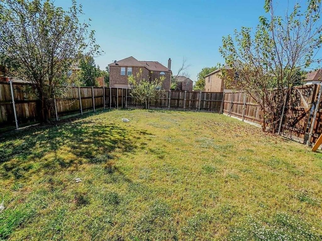 515 Binkley Ct - Photo 3 of 8