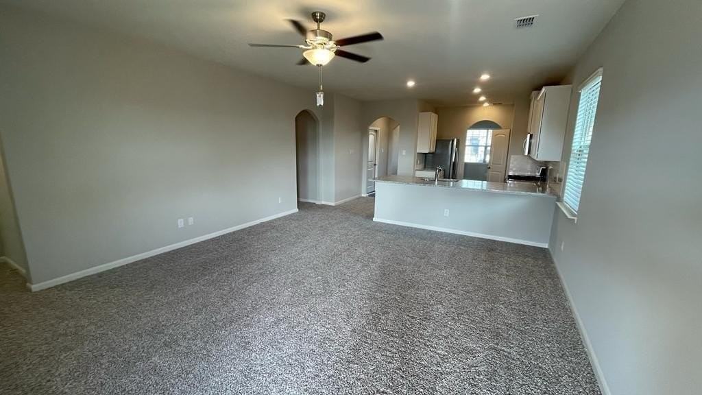 137 Emma Dr - Photo 6 of 40