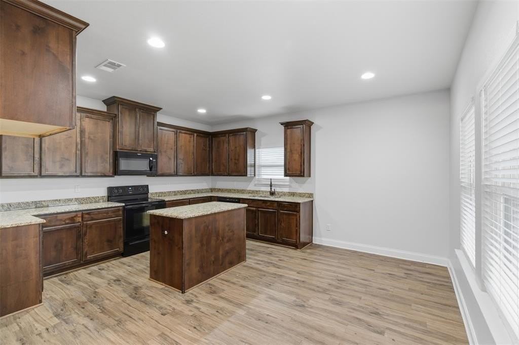 4805 Pickett Street - Photo 3 of 24