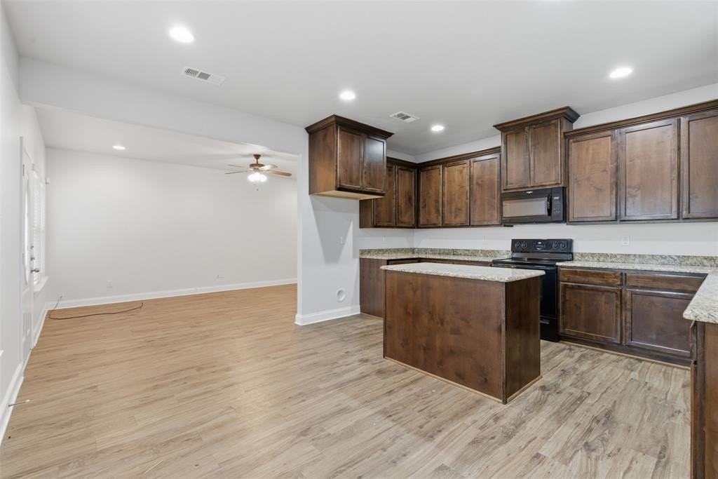 4805 Pickett Street - Photo 7 of 24