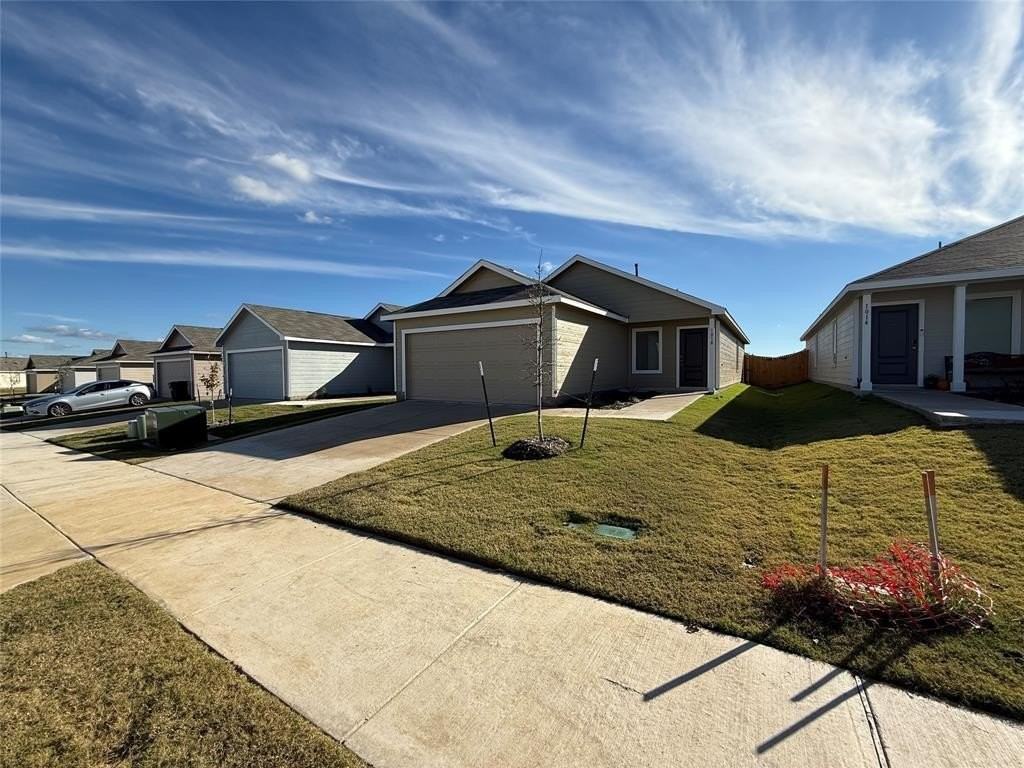 1018 Raintree Road - Photo 3 of 21