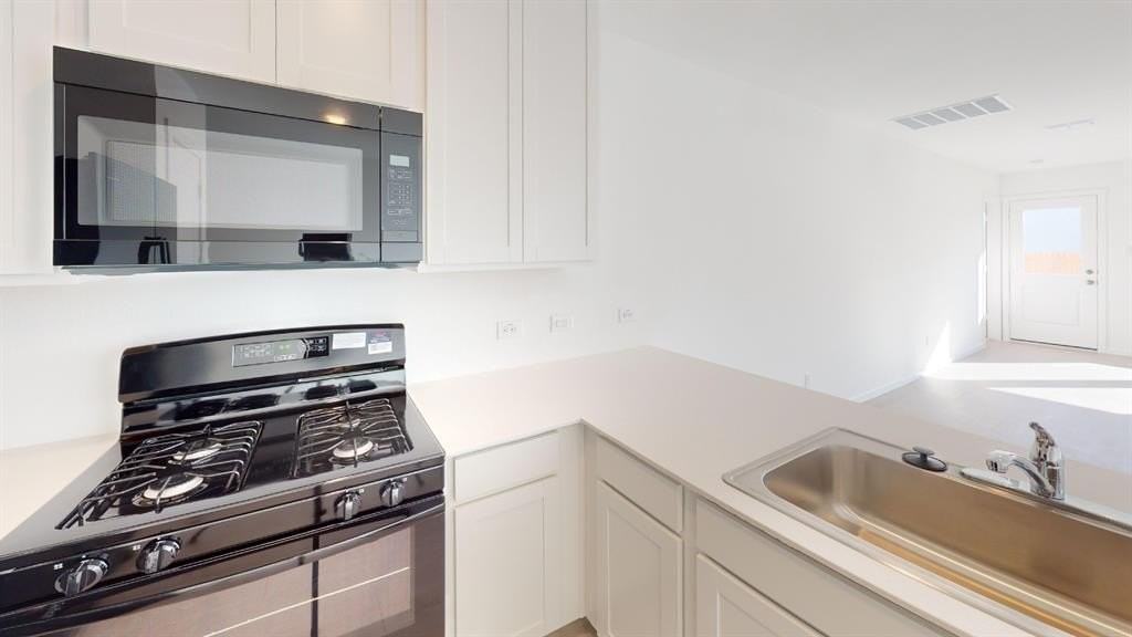 1018 Raintree Road - Photo 6 of 21