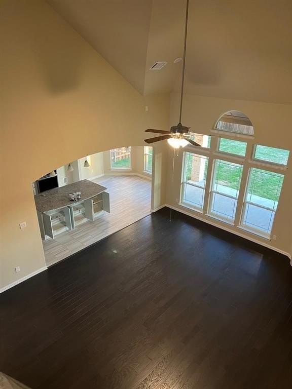 504 Christie Xing - Photo 7 of 24