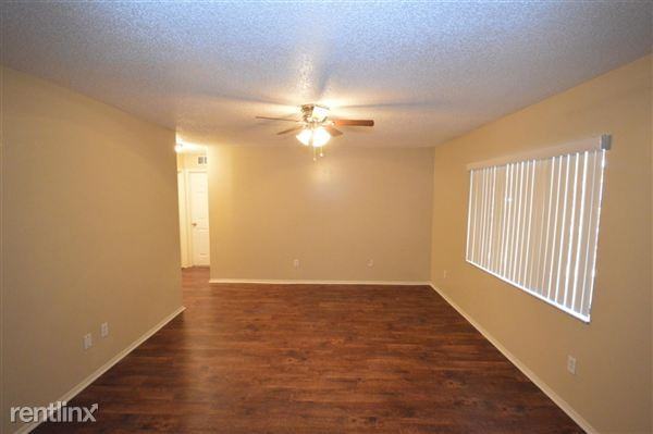 822 Crosswinds Dr - Photo 2 of 7