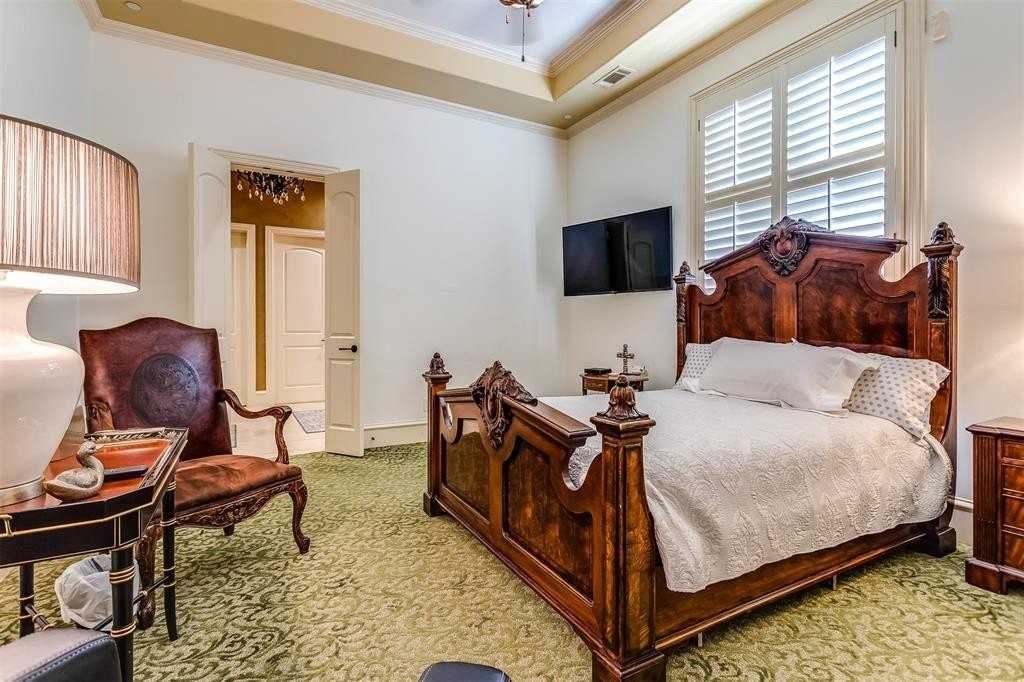 17206 Lechlade Ln - Photo 4 of 33