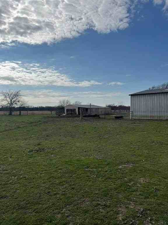 8789 S State Highway 78 - Photo 3 of 40