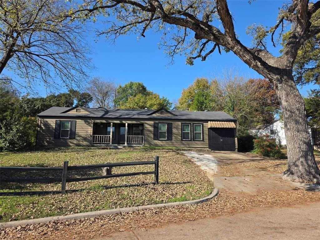 3449 Oak Creek Cir - Photo 2 of 23