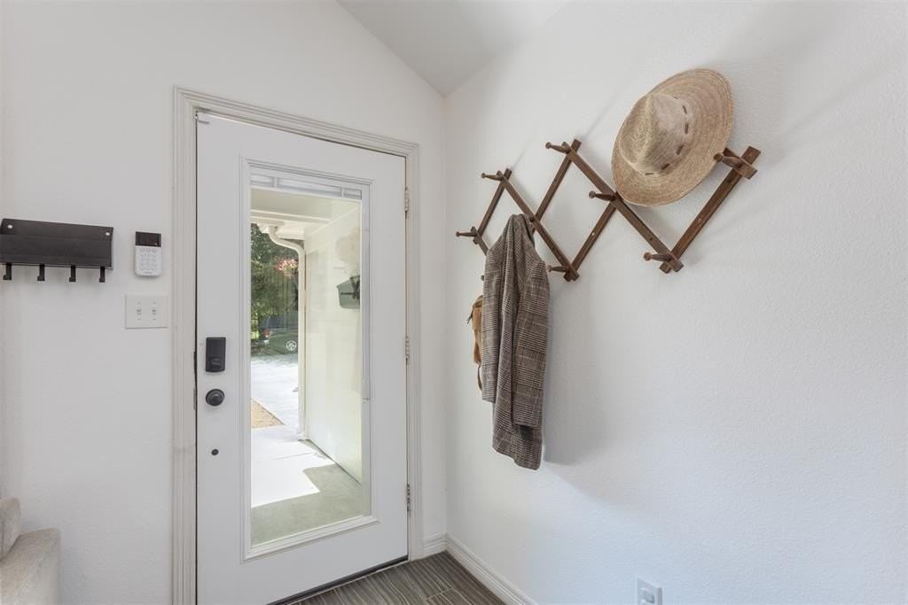 1211 Garcia St - Photo 3 of 27