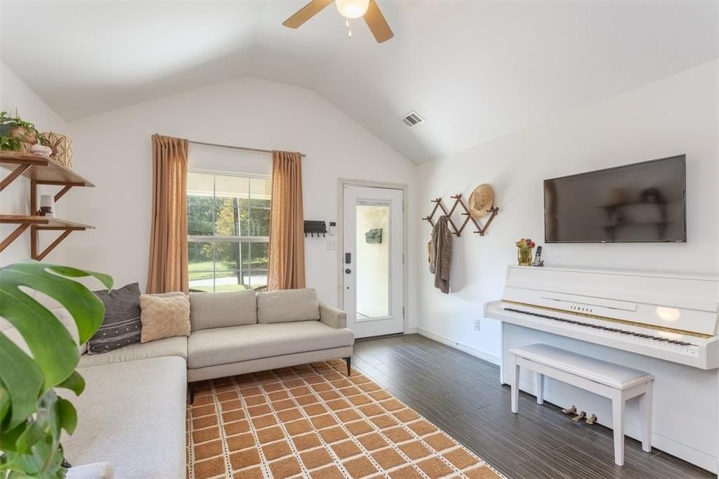 1211 Garcia St - Photo 6 of 27