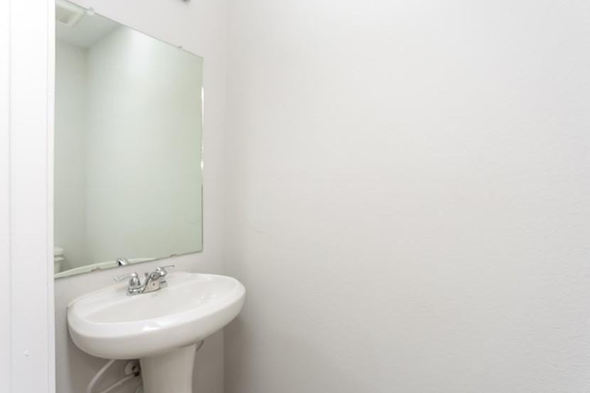 1505 Timothy St - Photo 6 of 13