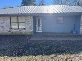 featured image of 1160 Fairfax Street