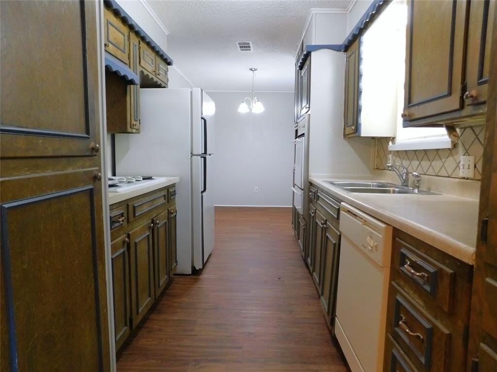 3507 Woodthrush Ln - Photo 7 of 21