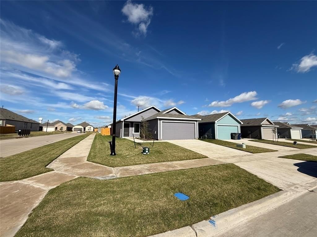 1005 Calley Pear Trail - Photo 2 of 20