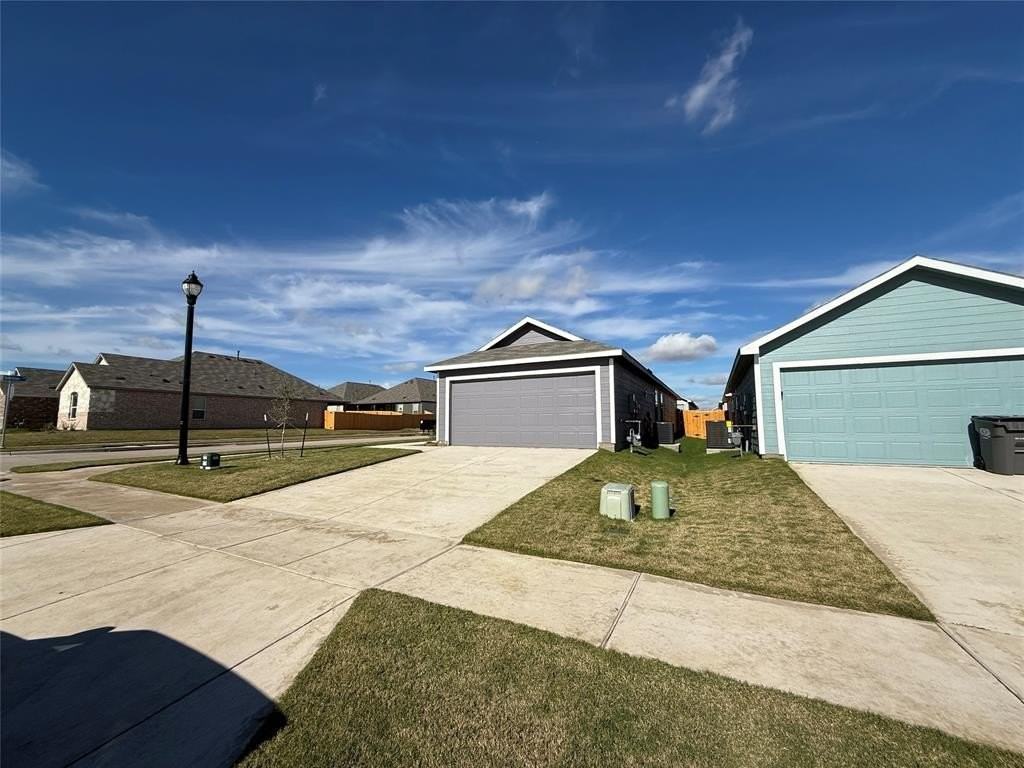 1005 Calley Pear Trail - Photo 3 of 20