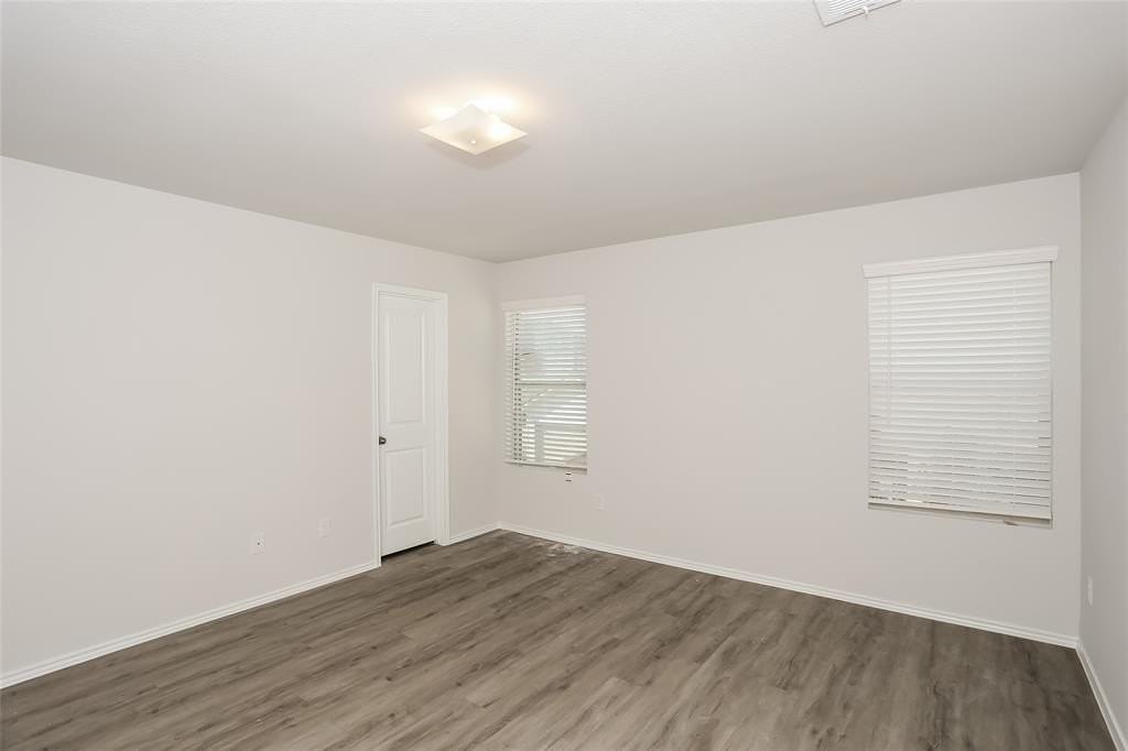 5520 Eagle Point Dr - Photo 7 of 16