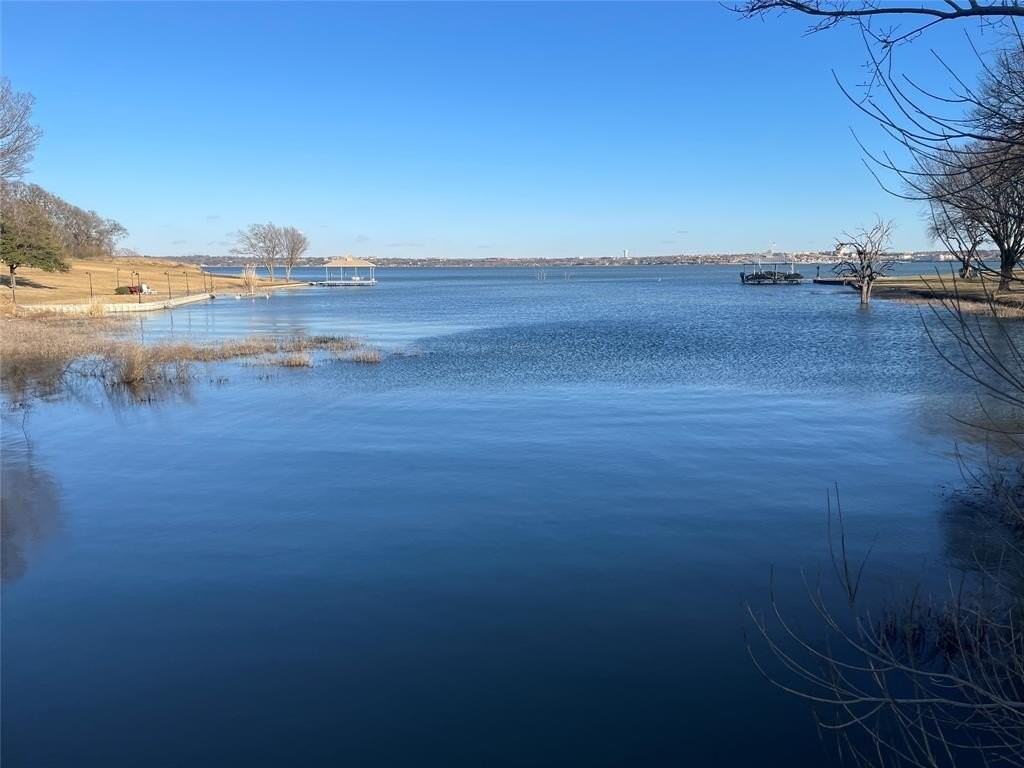 9309 Nottingham Ct - Photo 3 of 36