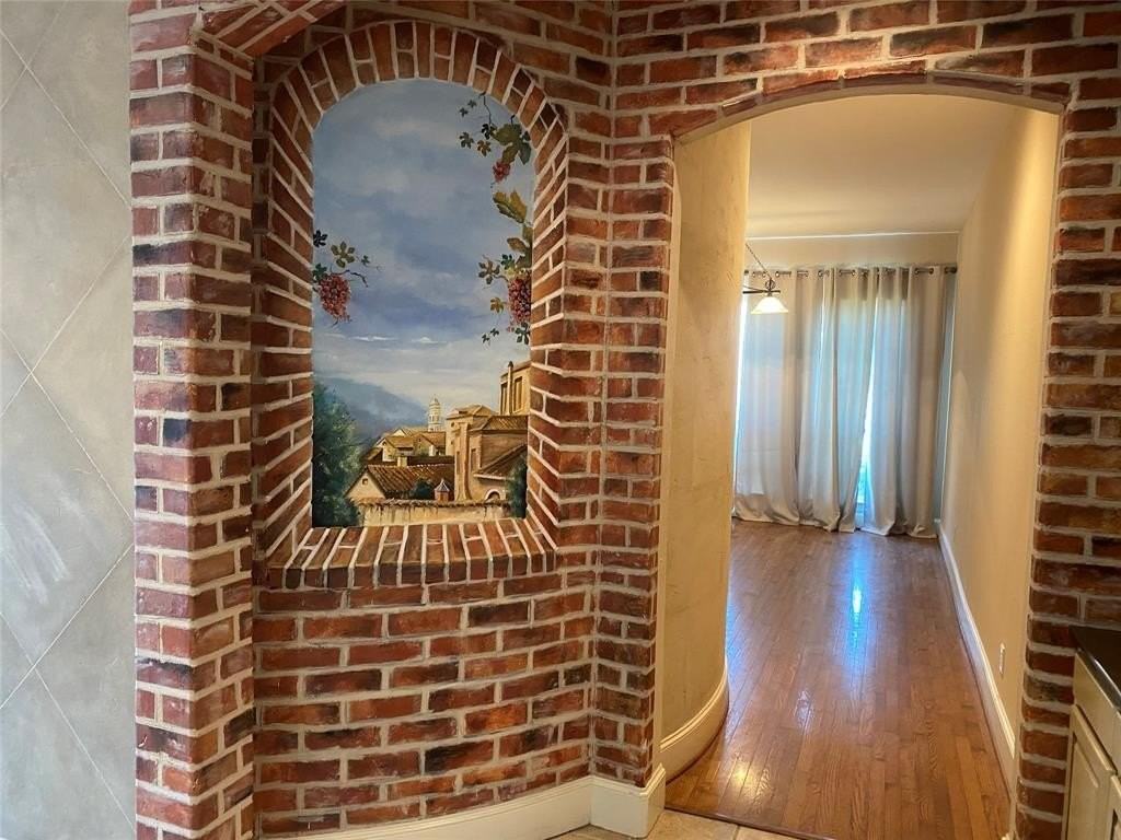 9309 Nottingham Ct - Photo 7 of 36