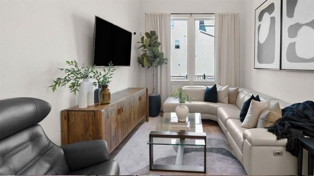 4548 Mona Lisa Ln - Photo 3 of 10