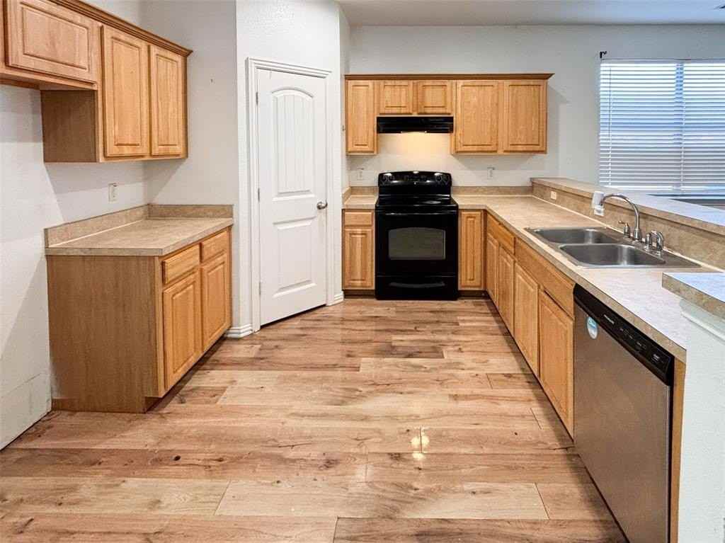 62 N Highland Dr - Photo 2 of 15