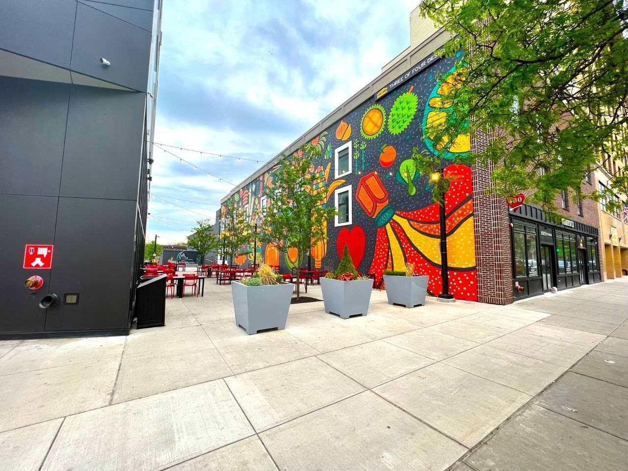 480 South Salina Street - Photo 2 of 33