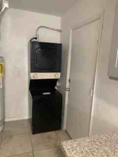1542 // 4634 East Montecito Street - Photo 4 of 10