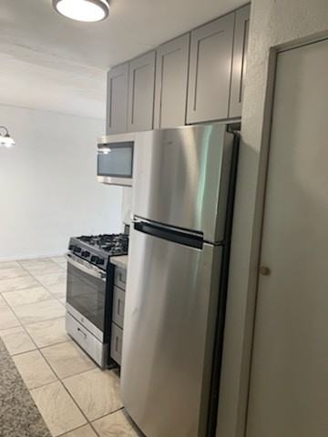 1542 // 4634 East Montecito Street - Photo 6 of 10