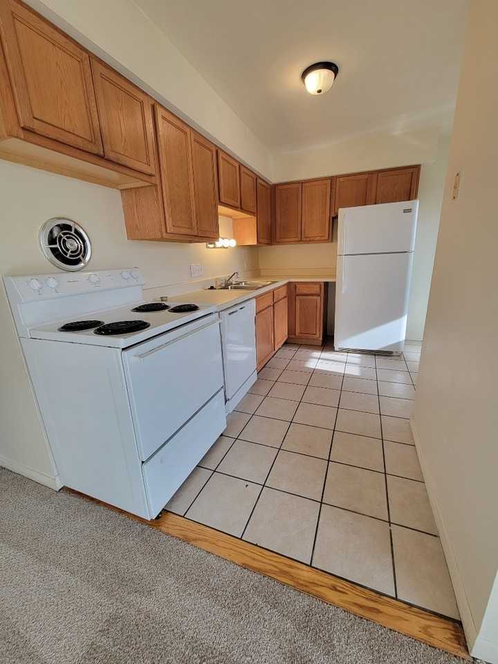 15 On Main Apartments - Photo 2 of 7