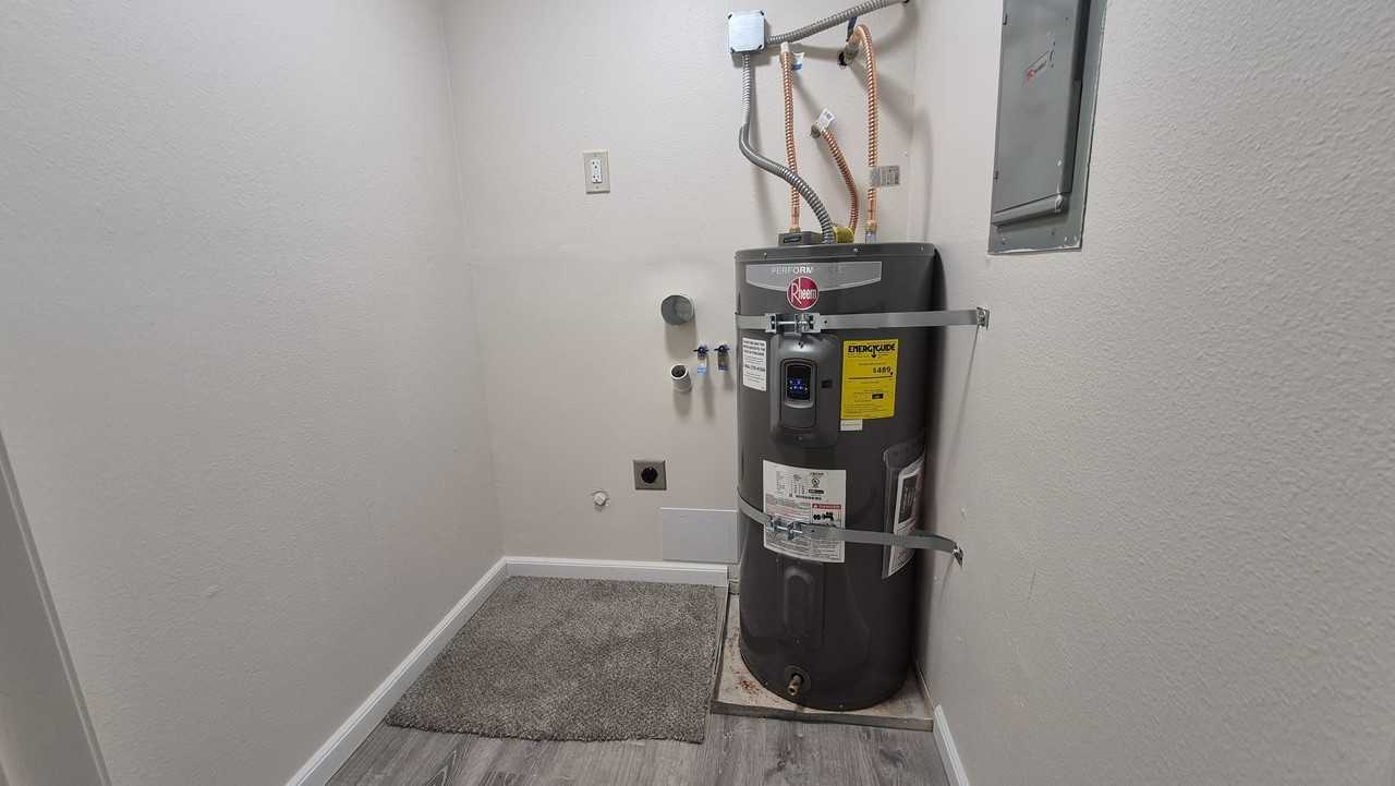 Multnomah Woods - Photo 6 of 14