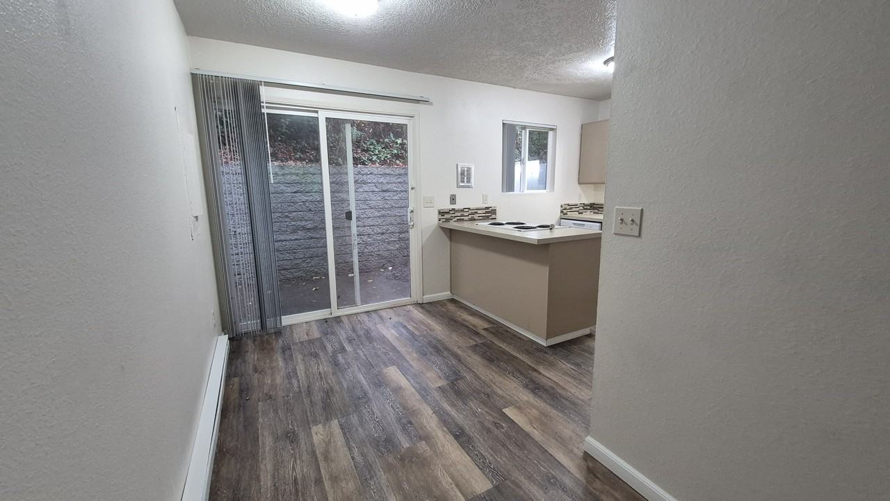 Hillside Townhouses - Photo 5 of 12