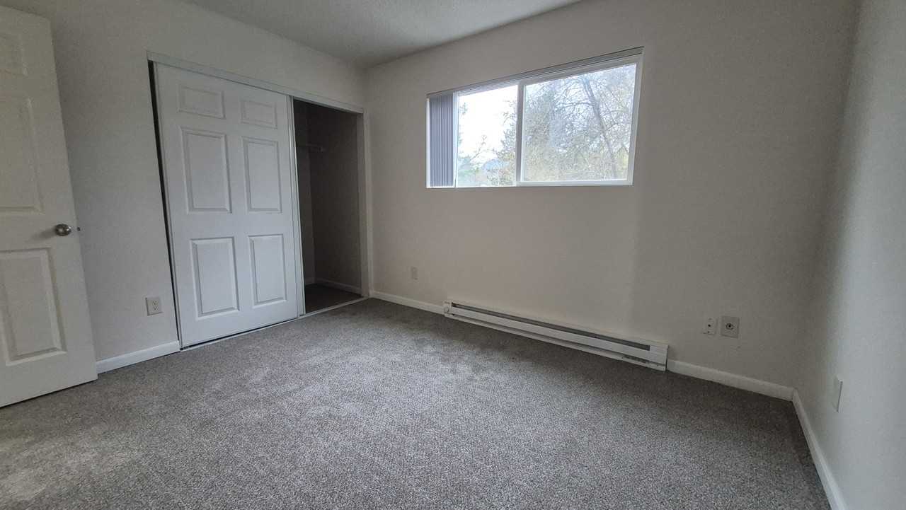 Hillside Townhouses - Photo 7 of 12