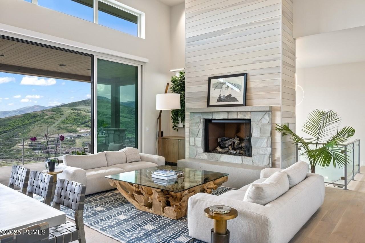 13795 N Deer Canyon Dr - Photo 3 of 38