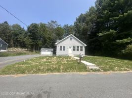 featured image of 92 Kinney Avenue