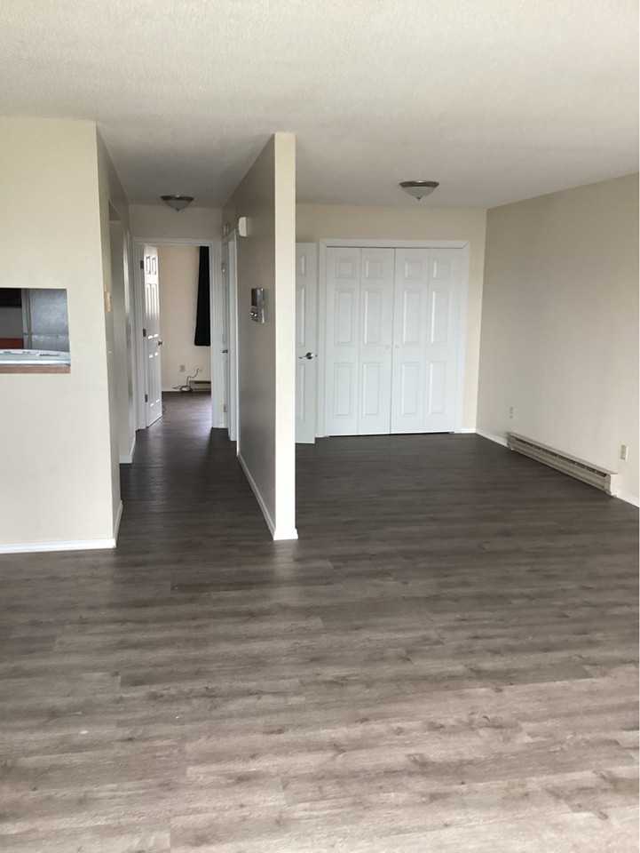 1109 Southwest 12th Street - Photo 7 of 35