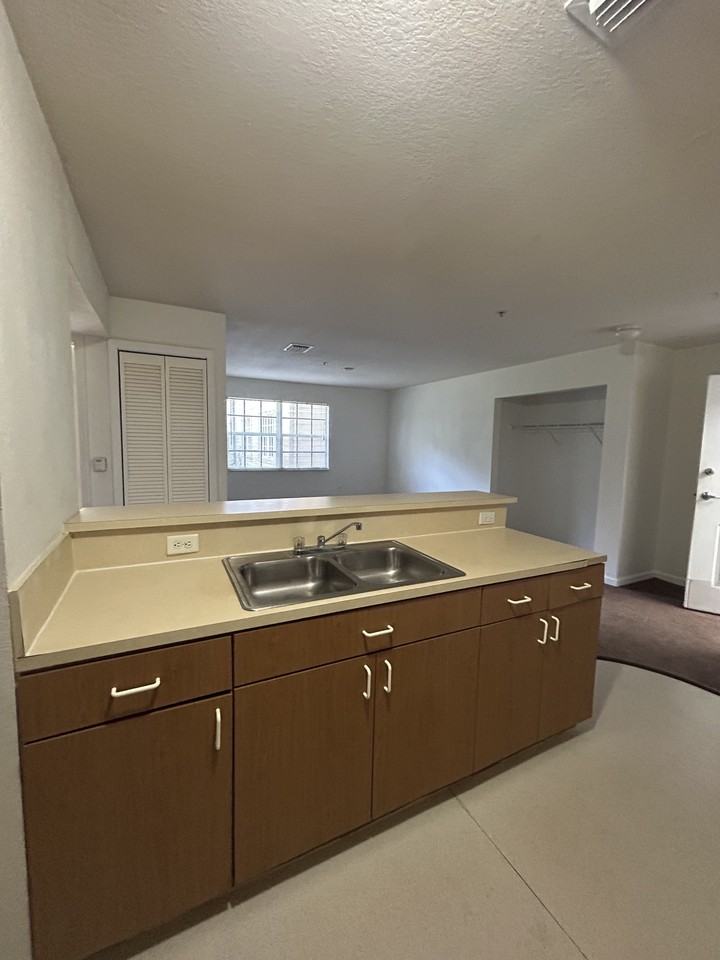 612 North 11th Street - Photo 2 of 14