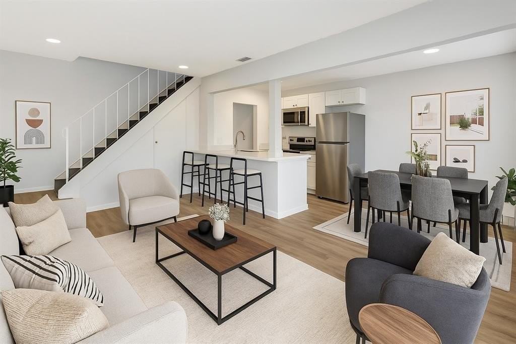 900 E Tiffany Dr #3 - Photo 3 of 18