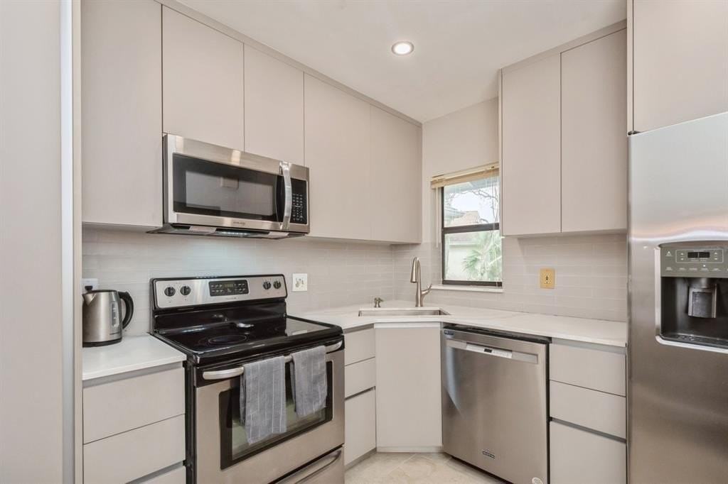 4485 Carambola Cir S #27322 - Photo 7 of 37