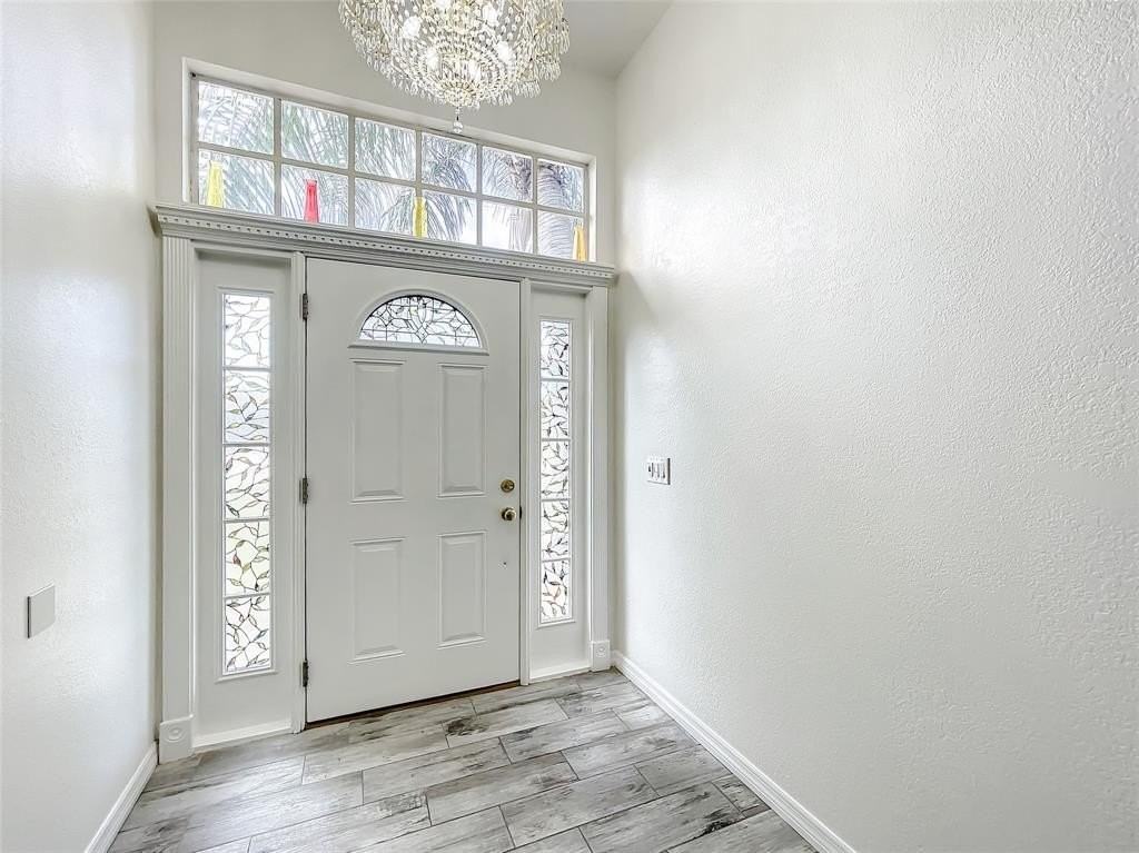 2887 Sw Ann Arbor Rd - Photo 5 of 31