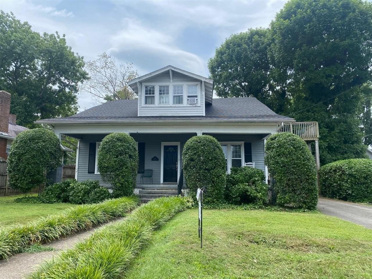 1122 Nutwood Street - Photo 2 of 20