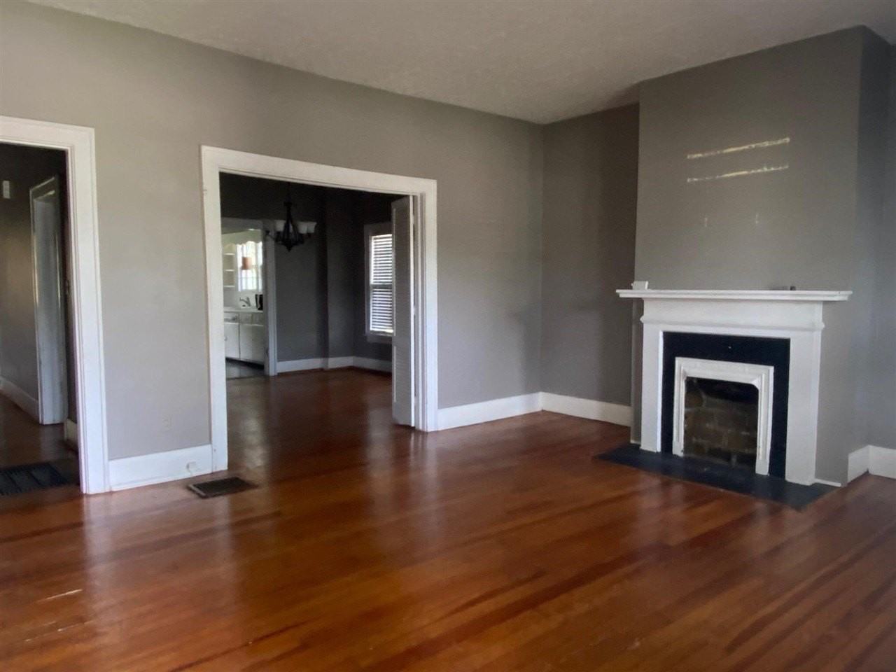 1122 Nutwood Street - Photo 4 of 20