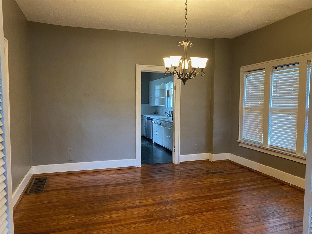 1122 Nutwood Street - Photo 6 of 20