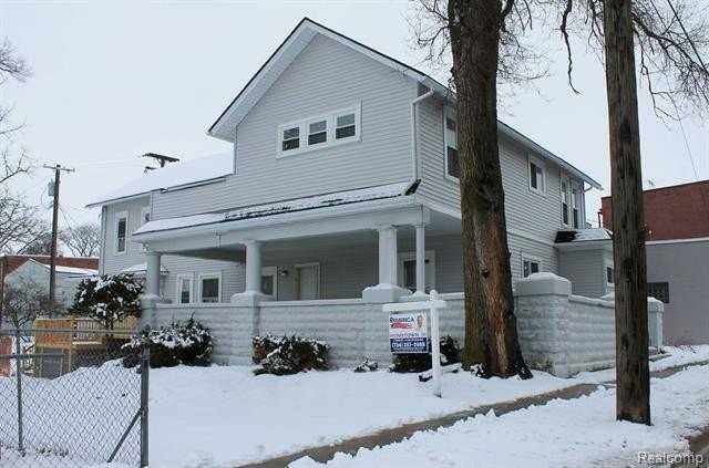 26 Wabash St #6 - Photo 3 of 19