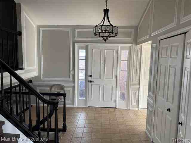 38527 Claremont Dr - Photo 2 of 15